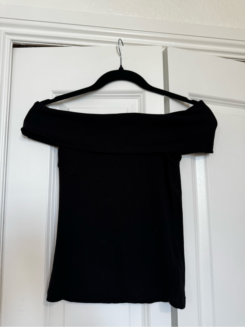 Express Black Off-the-Shoulder Ribbed Top